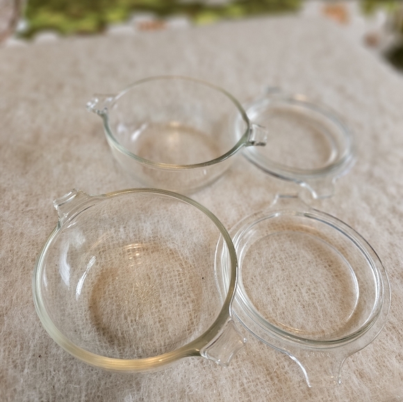 Vintage Pyrex Mini Casserole Dish with Lids - Picture 4 of 5